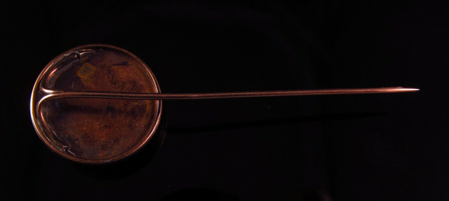 Antique Victorian 14K Gold Reverse Carved Essex Crystal Pointer Dog Stick Pin
